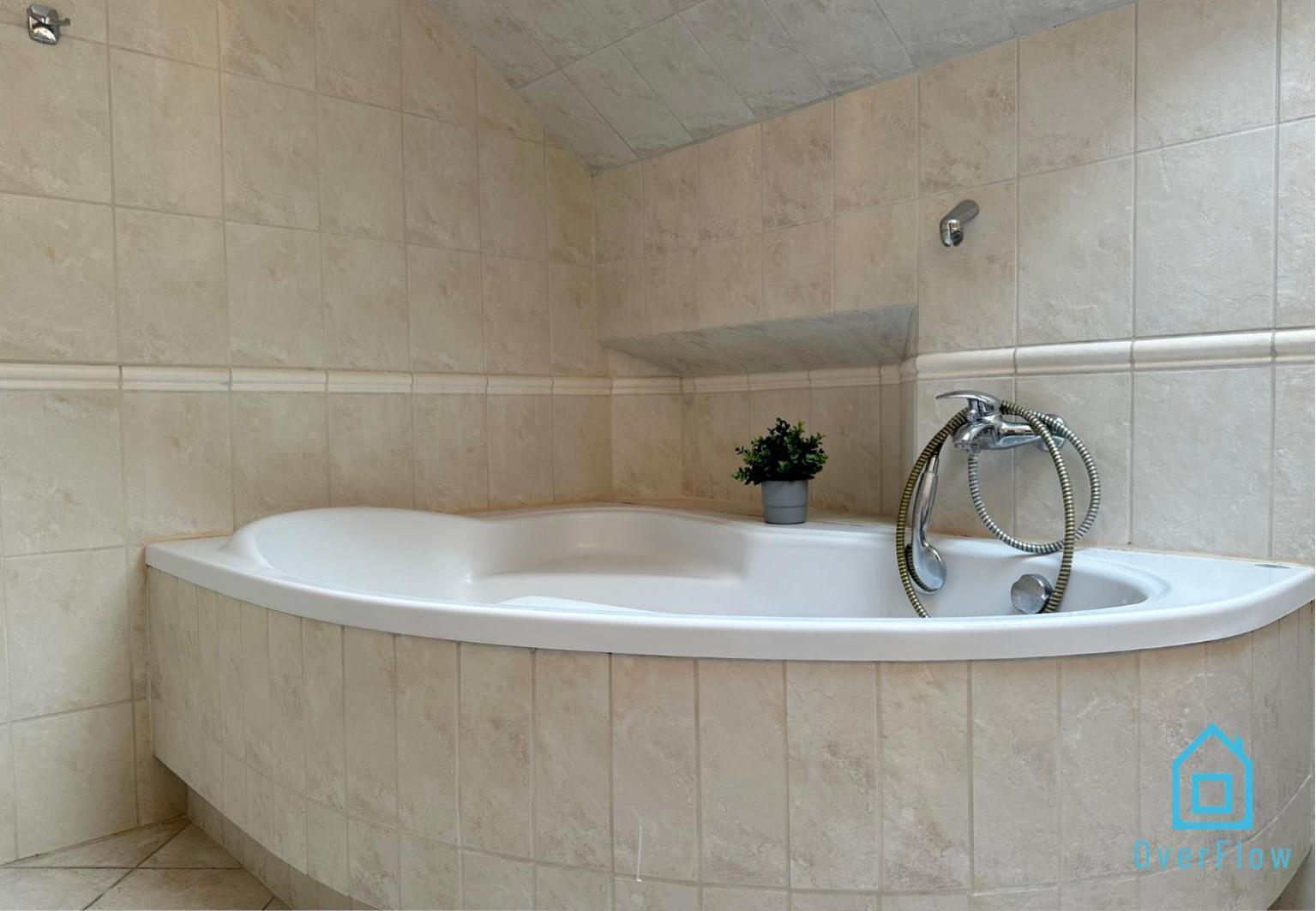 Purple Room - Charming Place, 15 Minutes To Gdansk Old Town & 5 Minutes To Seaside Eksteriør bilde